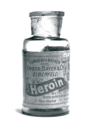 Drogues, produits addictifs, substances psychoactives, héroïne - 1874 - Albert Wright synthétise l'héroïne